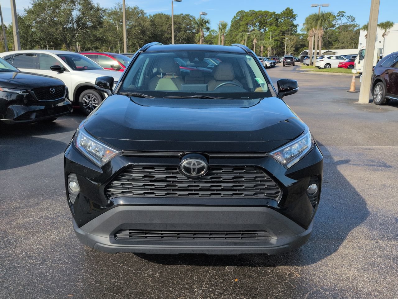Used 2021 Toyota RAV4 XLE Premium FWD image 9
