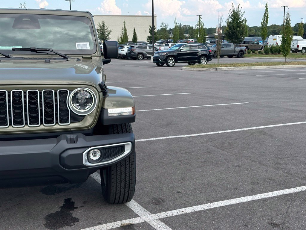 New 2026 Jeep Wrangler Unlimited Sahara AWD/4WD image 43