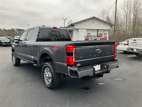 New 2026 Ford F250 Lariat w/ FX4 Off-Road Package image 7