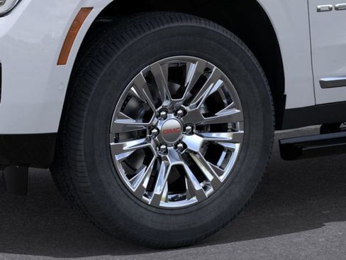 New 2026 GMC Yukon XL Denali w/ Sun & Power Step Package image 9