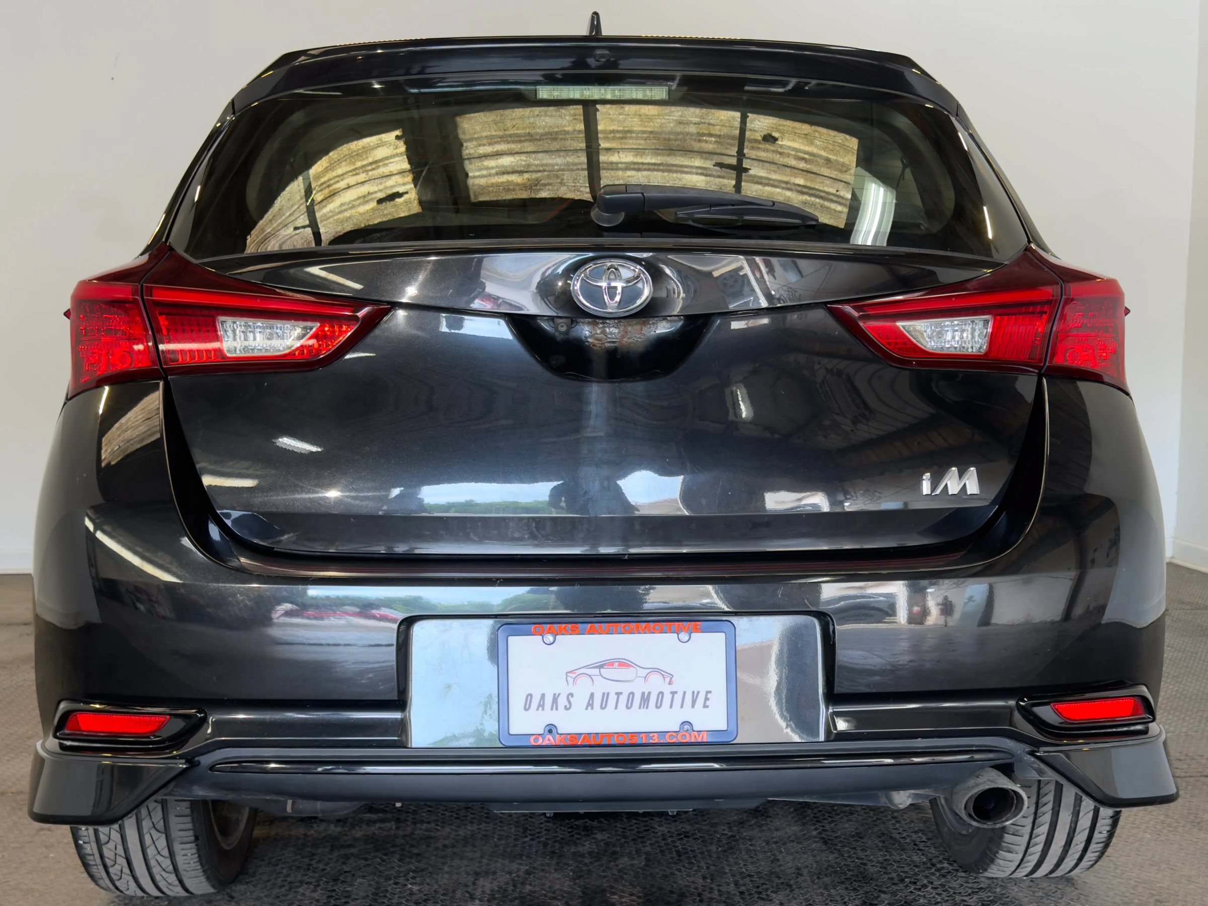 Used 2017 Toyota Corolla iM w/ All-Weather Mat Package FWD image 6