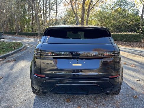 Used 2024 Land Rover Range Rover Evoque Dynamic SE image 8