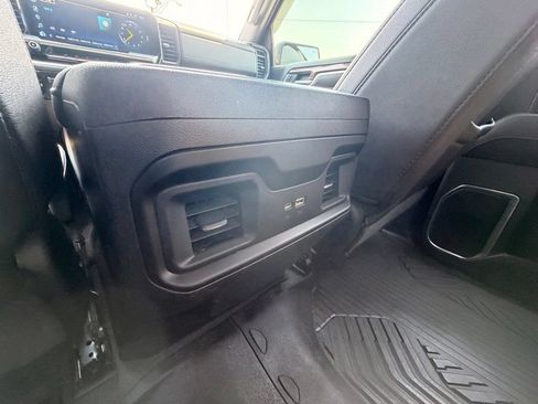 Used 2022 Chevrolet Silverado 1500 RST AWD/4WD image 21
