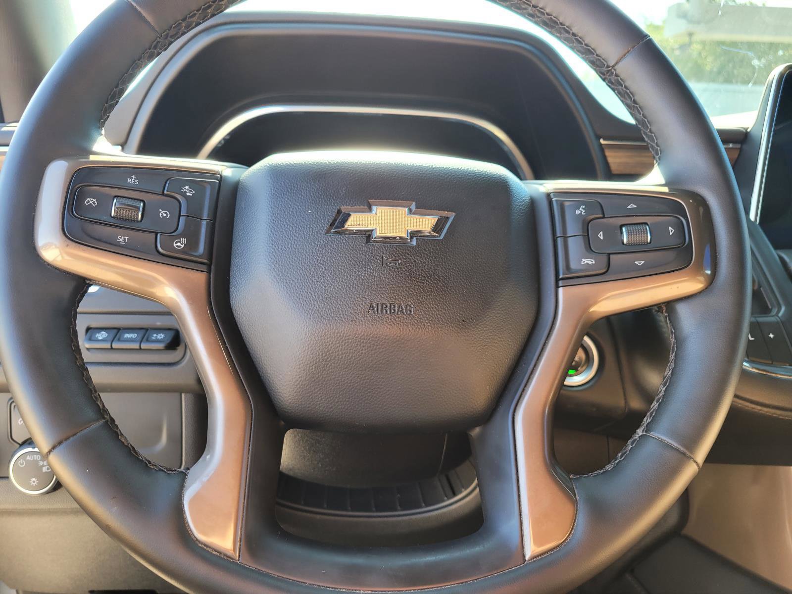 Used 2023 Chevrolet Suburban High Country AWD/4WD image 26