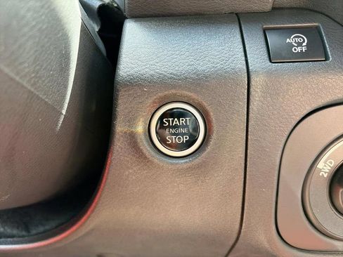 Used 2025 Nissan Frontier PRO-4X AWD/4WD image 24