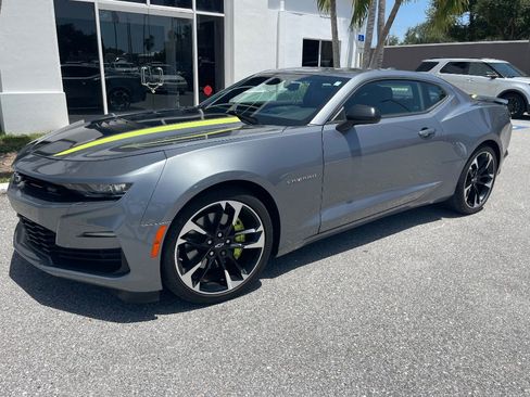 Used 2020 Chevrolet Camaro SS RWD image 35