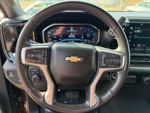 Used 2024 Chevrolet Silverado 2500 LT image 16