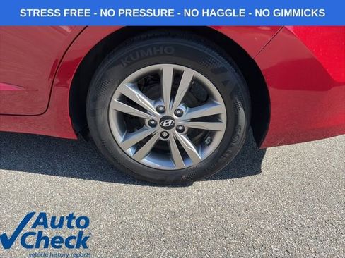 Used 2017 Hyundai Elantra SE w/ SE A/T Tech Package 03 FWD image 5