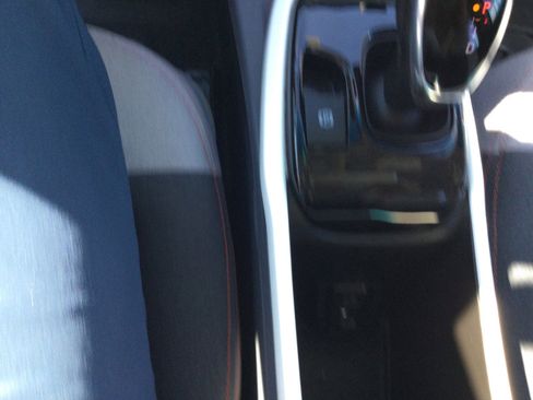 Used 2019 Chevrolet Bolt LT image 18