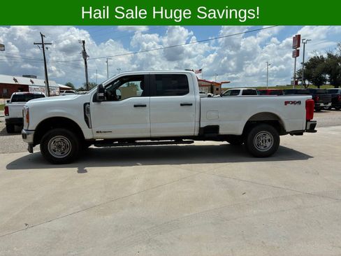Used 2024 Ford F250 XL w/ FX4 Off-Road Package AWD/4WD image 2