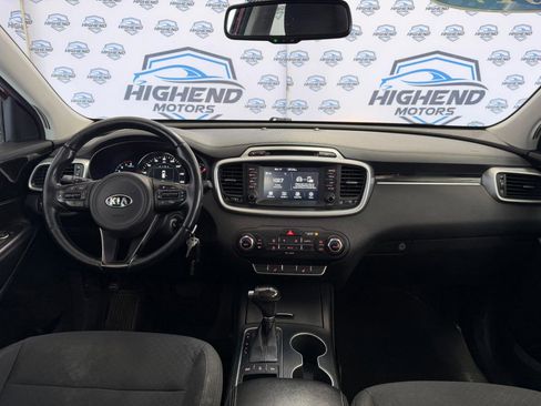 Used 2017 Kia Sorento LX V6 AWD w/ LX V6 Convenience Package image 30