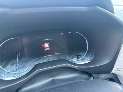 Used 2024 Toyota RAV4 XLE FWD image 8