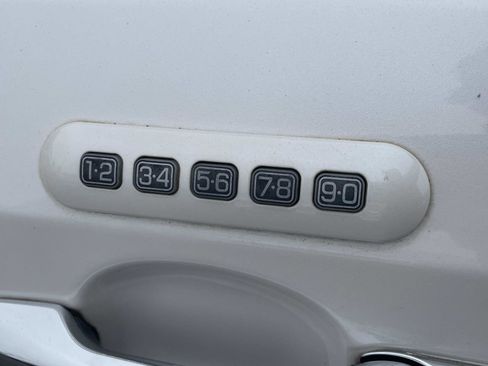 Used 2011 Lincoln MKX 2WD w/ 102A Rapid Spec Order Code image 13