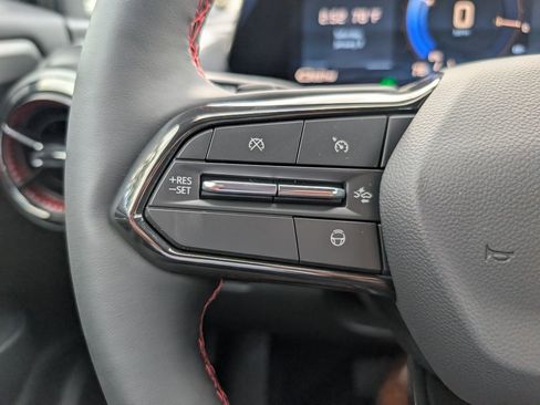 New 2026 Chevrolet Equinox EV RS image 18