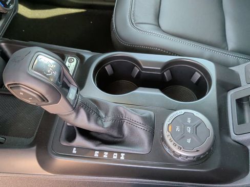 New 2026 Ford Bronco Outer Banks AWD/4WD image 33
