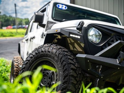 Used 2022 Jeep Wrangler Unlimited Sport AWD/4WD image 2