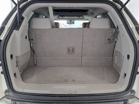 Used 2010 Buick Enclave CXL image 31