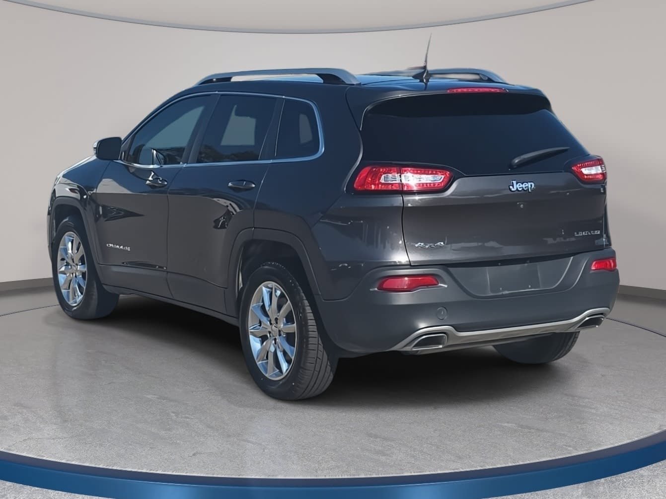 Used 2016 Jeep Cherokee Limited w/ Luxury Group AWD/4WD image 7