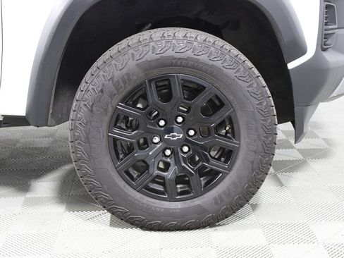 Used 2024 Chevrolet Colorado Trail Boss w/ Technology Package image 43