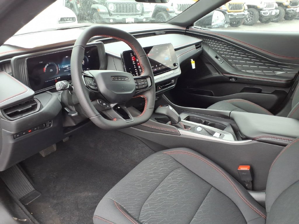 New 2026 Dodge Charger R/T w/ Blacktop Package AWD/4WD image 9