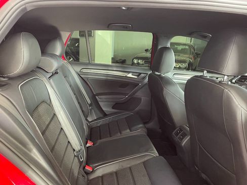 Used 2019 Volkswagen Golf R 4-Door image 24