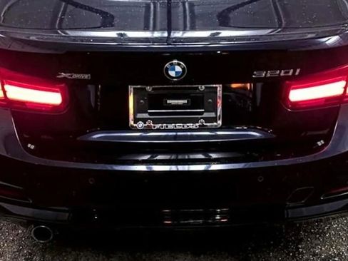 Used 2016 BMW 320i xDrive Sedan image 9