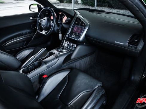Used 2010 Audi R8 V10 AWD/4WD image 22