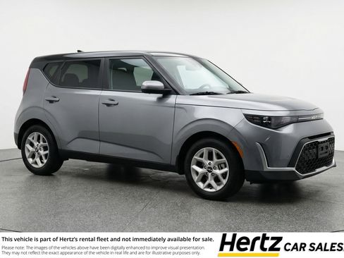Used 2025 Kia Soul LX w/ LX Technology Package FWD image 1