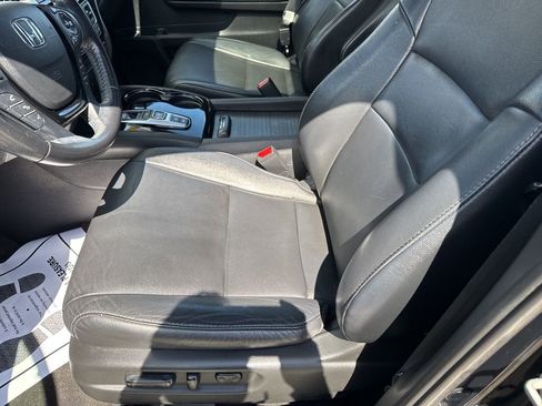 Used 2018 Honda Pilot Touring image 26