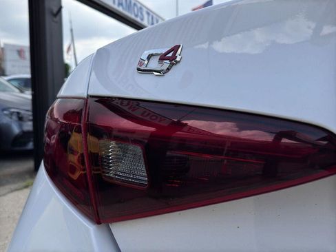 Used 2023 Alfa Romeo Giulia Veloce image 7