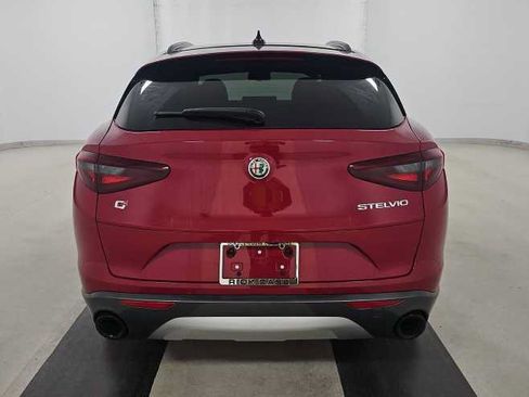 Used 2023 Alfa Romeo Stelvio Ti AWD/4WD image 7
