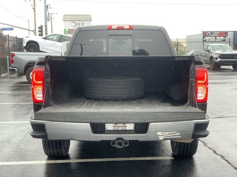 Used 2018 Chevrolet Silverado 1500 LTZ image 25