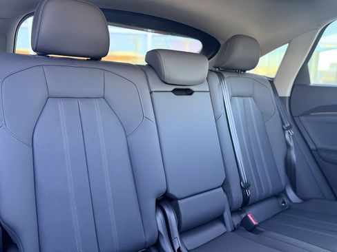 Used 2025 Audi Q5 Premium Plus w/ Premium Plus image 19