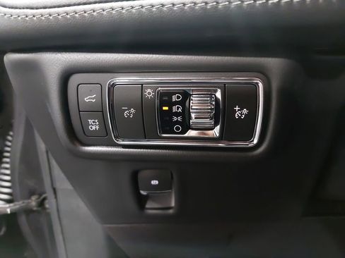 Used 2022 Lincoln Nautilus Reserve image 27