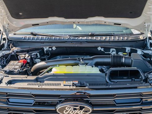 New 2025 Ford Expedition Platinum w/ Stealth Appearance Package image 18