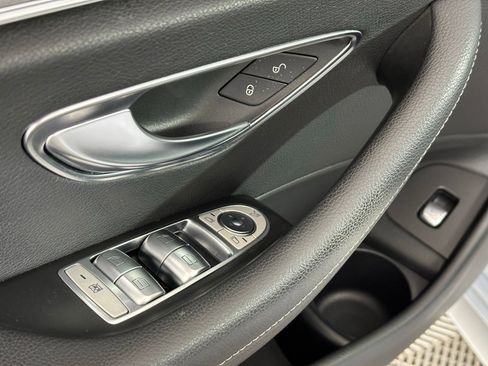 Used 2022 Mercedes-Benz E 450 4MATIC Sedan image 37