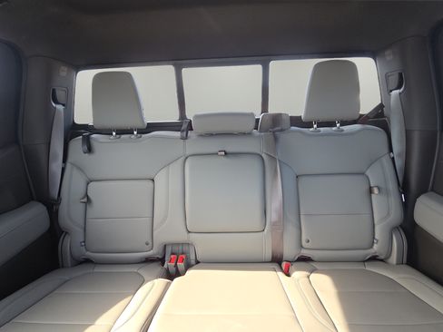 Used 2019 GMC Sierra 1500 SLT AWD/4WD image 13