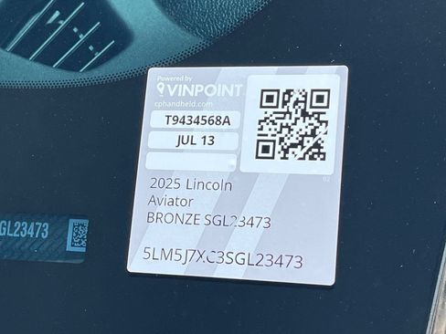 Used 2025 Lincoln Aviator Reserve w/ Equipment Group 201A AWD/4WD image 30