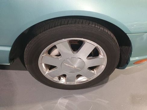 Used 2002 Ford Thunderbird Deluxe image 11