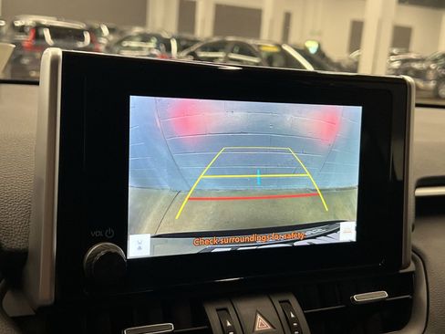 Used 2023 Toyota RAV4 XLE Premium image 20