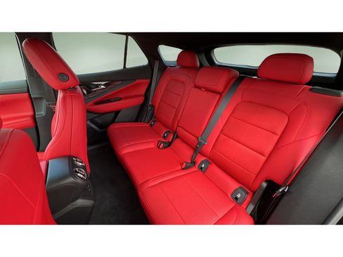 Certified 2025 Chevrolet Blazer EV SS AWD/4WD image 28