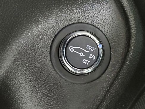 Used 2023 Buick Encore GX Select w/ Sport Touring Package FWD image 30