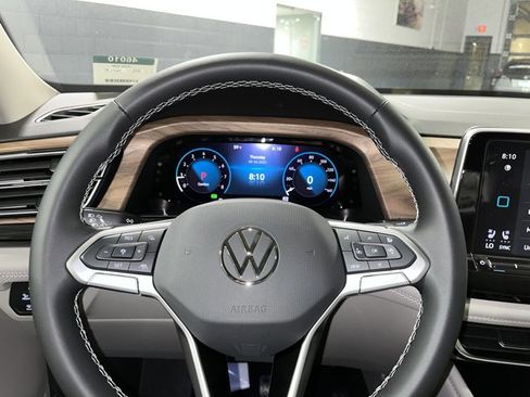 New 2026 Volkswagen Atlas SE image 23