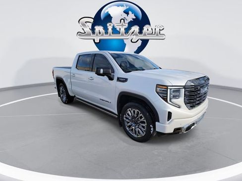 Used 2024 GMC Sierra 1500 Denali Ultimate image 2