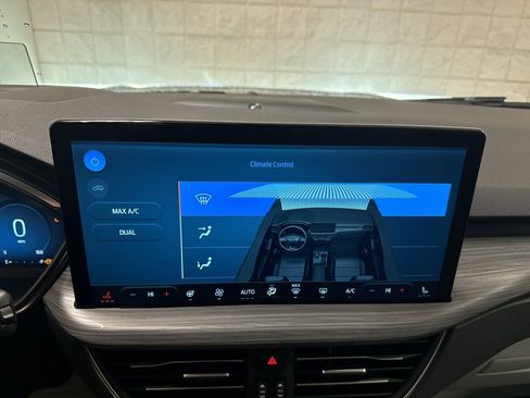 New 2026 Ford Escape SE w/ PHEV Premium Package image 31