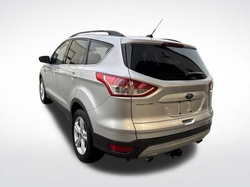 Used 2016 Ford Escape SE w/ SE Leather Comfort Package FWD image 5