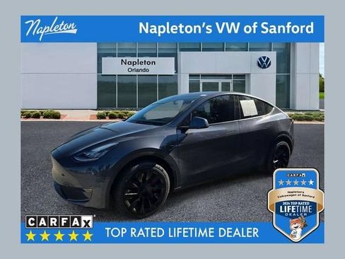 Used 2023 Tesla Model Y Long Range AWD/4WD image 1