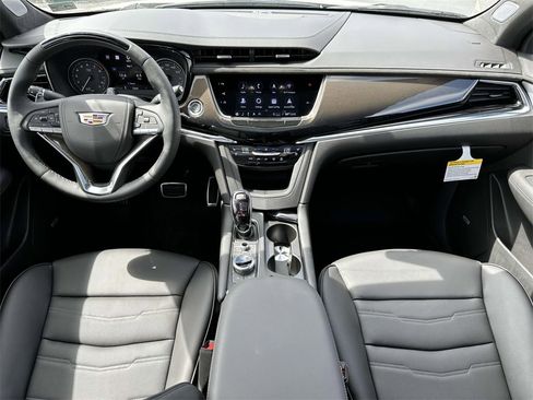 New 2025 Cadillac XT6 Sport w/ Platinum Package image 18