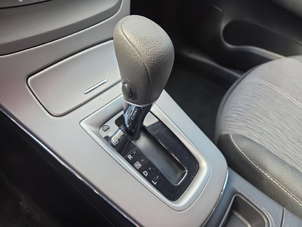 Used 2014 Nissan Sentra SV FWD image 25