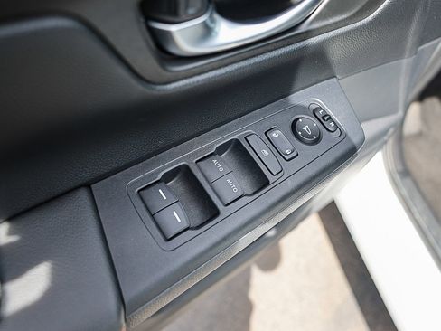 Certified 2024 Honda CR-V Sport image 8